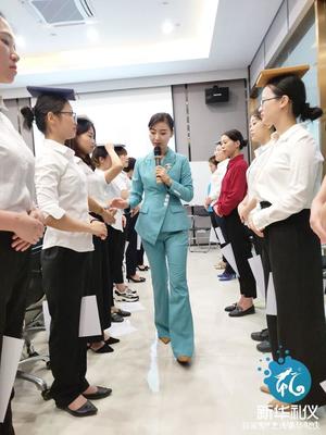 提升服务礼仪，拓展服务广度——让礼仪服务惠及更多人